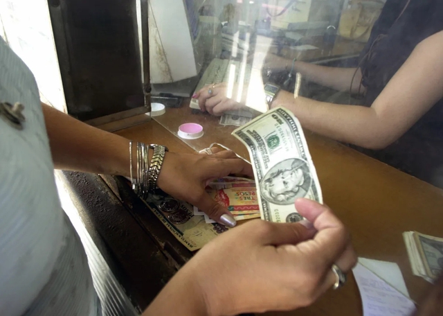 Cuba Chính thức cho phép giao dịch bằng USD để thúc đẩy nền kinh tế - Ảnh 2. Cuba Chính thức cho phép giao dịch bằng USD để thúc đẩy nền kinh tế - Ảnh 2.