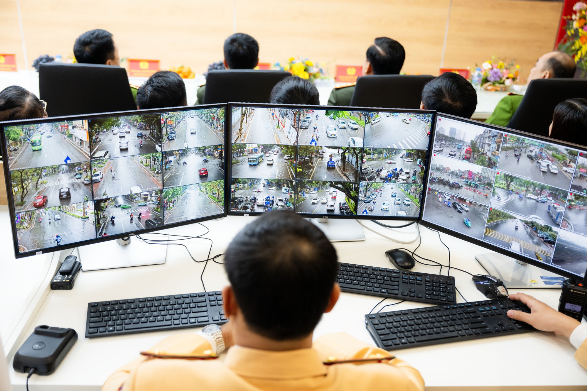 Cận cảnh hoạt động của camera AI Hà Nội trong quản lý giao thông thông minh - Ảnh 3. Cận cảnh hoạt động của camera AI Hà Nội trong quản lý giao thông thông minh - Ảnh 3.