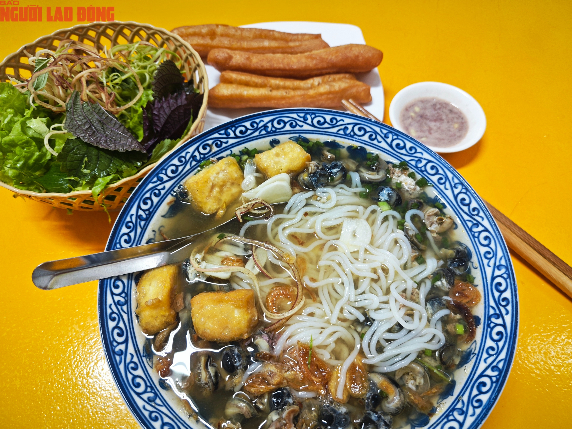 Chủ quán tăng giá hàng ăn uống , khách hàng có rời bỏ không? - Ảnh 2. Chủ quán tăng giá hàng ăn uống , khách hàng có rời bỏ không? - Ảnh 2.