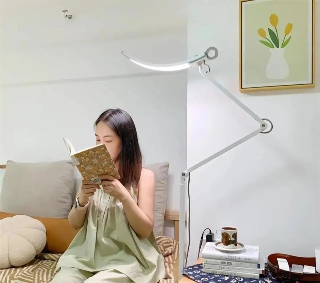 Căn hộ 14 m² Hong Kong: Thiết kế thông minh với 2 phòng khách tiện nghi - Ảnh 2. Căn hộ 14 m² Hong Kong: Thiết kế thông minh với 2 phòng khách tiện nghi - Ảnh 2.