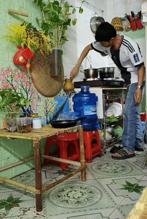 Chi tiêu tiết kiệm của công nhân độc thân: Cuộc sống giản dị nhưng đầy ý nghĩa - Ảnh 10. Chi tiêu tiết kiệm của công nhân độc thân: Cuộc sống giản dị nhưng đầy ý nghĩa - Ảnh 10.