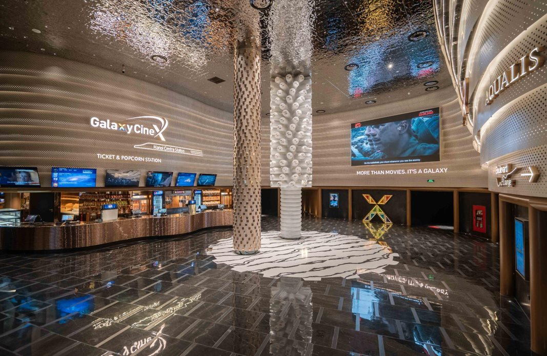 Thị trường rạp chiếu phim nóng hơn bao giờ hết: Galaxy Sudio ra mắt siêu rạp Galaxy CineX với phòng chờ VIP cùng công nghệ ‘chuẩn vàng’ IMAX with La - Ảnh 1. Thị trường rạp chiếu phim nóng hơn bao giờ hết: Galaxy Sudio ra mắt siêu rạp Galaxy CineX với phòng chờ VIP cùng công nghệ ‘chuẩn vàng’ IMAX with La - Ảnh 1.