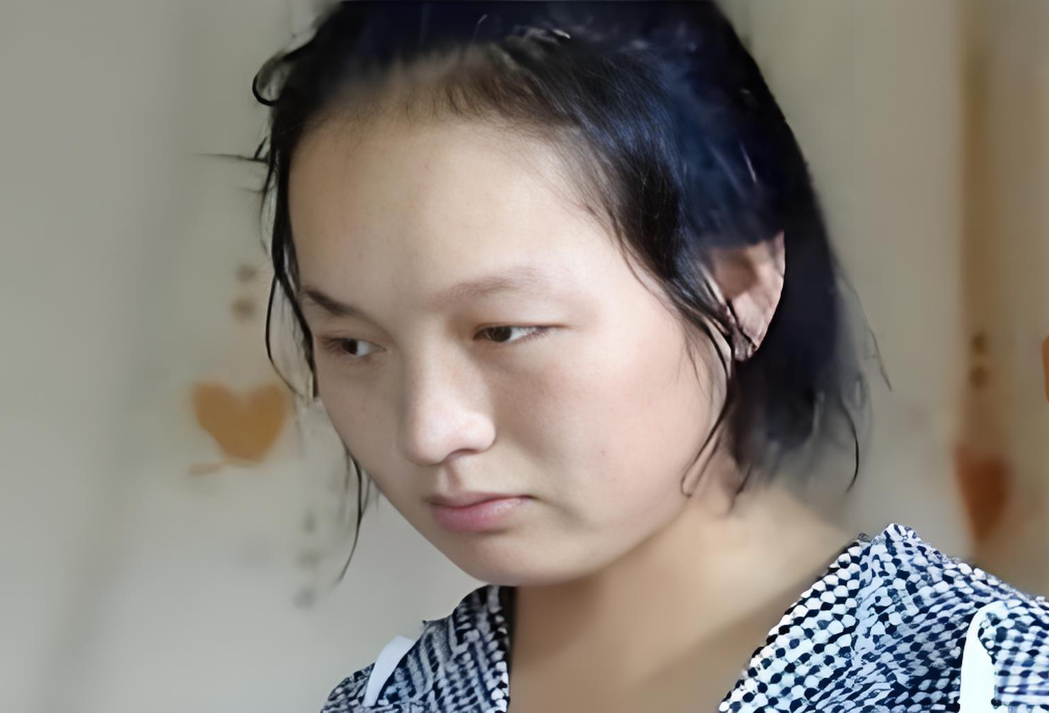 Nữ sinh Triệu Lệ Dĩnh đỗ ĐH danh tiếng và sự thật gây sốc về cha ruột - Ảnh 3. Nữ sinh Triệu Lệ Dĩnh đỗ ĐH danh tiếng và sự thật gây sốc về cha ruột - Ảnh 3.