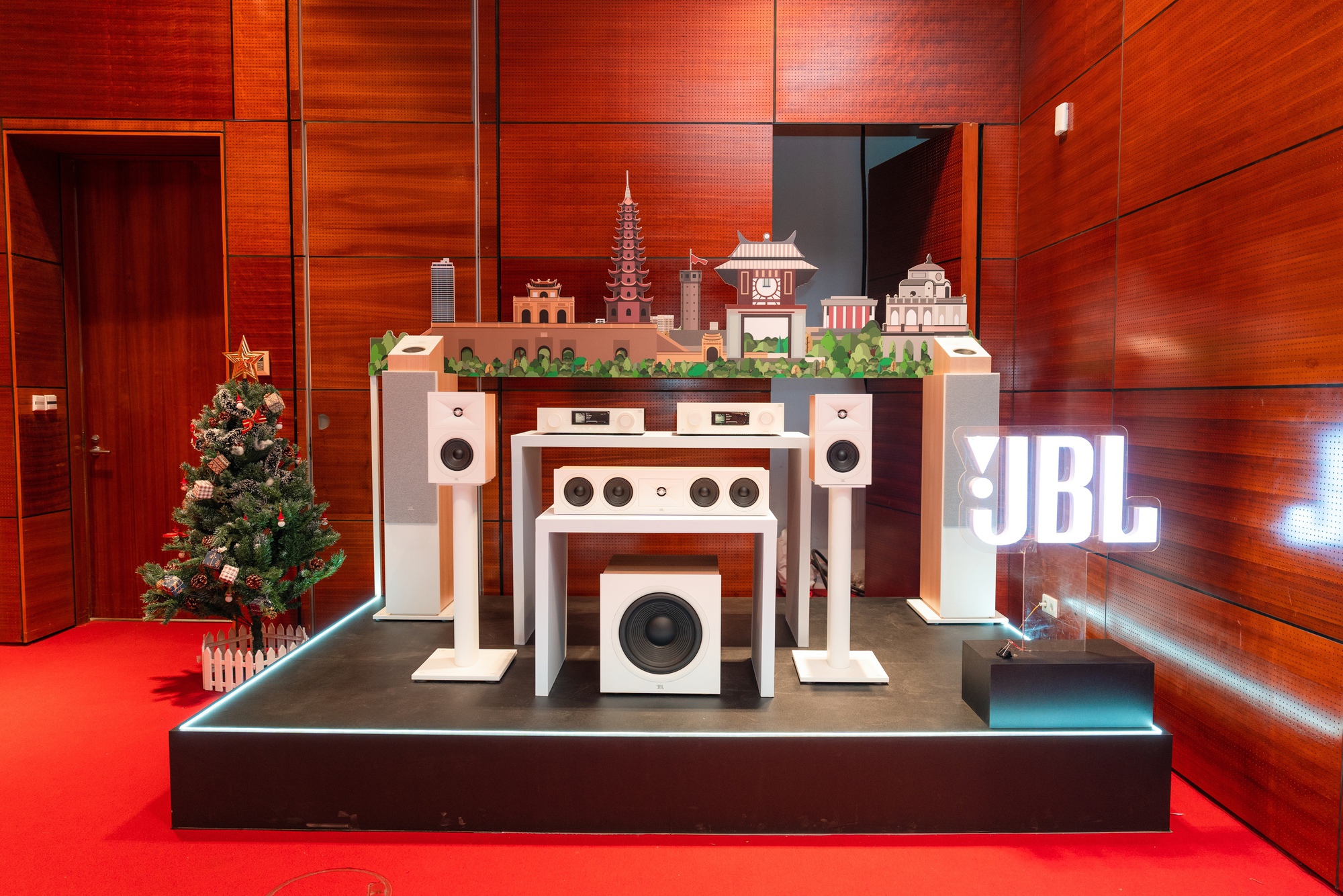 Điểm nhấn công nghệ âm thanh cuối năm: PGI đem HDB 630 và GEN BEAT Series đến AV Show- Ảnh 3. Điểm nhấn công nghệ âm thanh cuối năm: PGI đem HDB 630 và GEN BEAT Series đến AV Show- Ảnh 3.