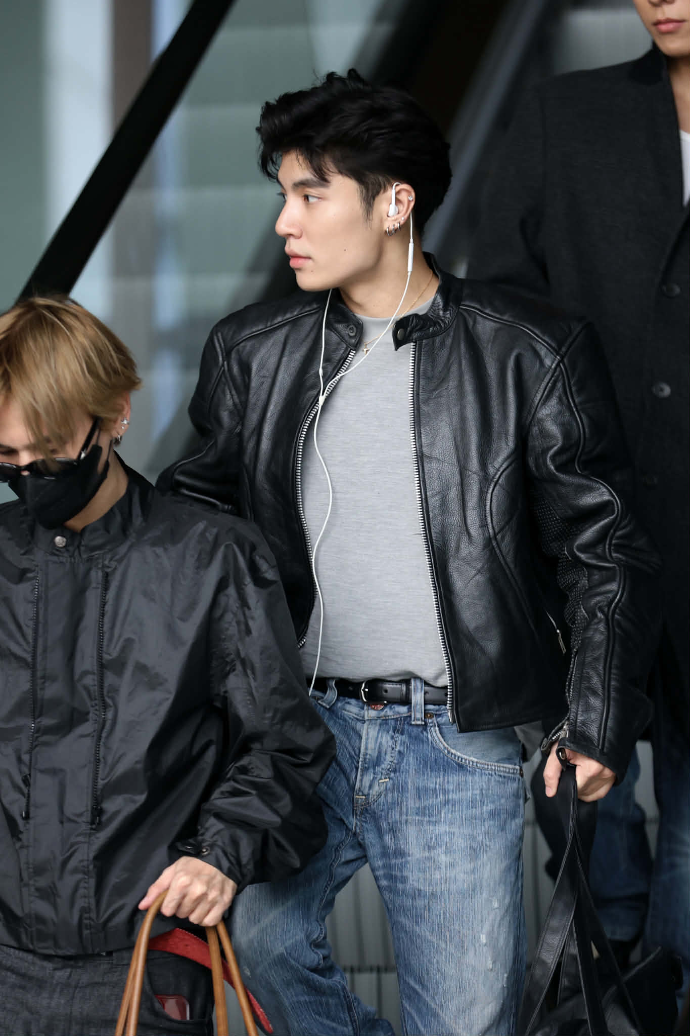 Nghề làm "trạm tỷ" đang hot ở Việt Nam: 30 phút có một bộ ảnh, tiền chảy vào túi nhiều gấp 5 - Ảnh 9. Nghề làm "trạm tỷ" đang hot ở Việt Nam: 30 phút có một bộ ảnh, tiền chảy vào túi nhiều gấp 5 - Ảnh 9.