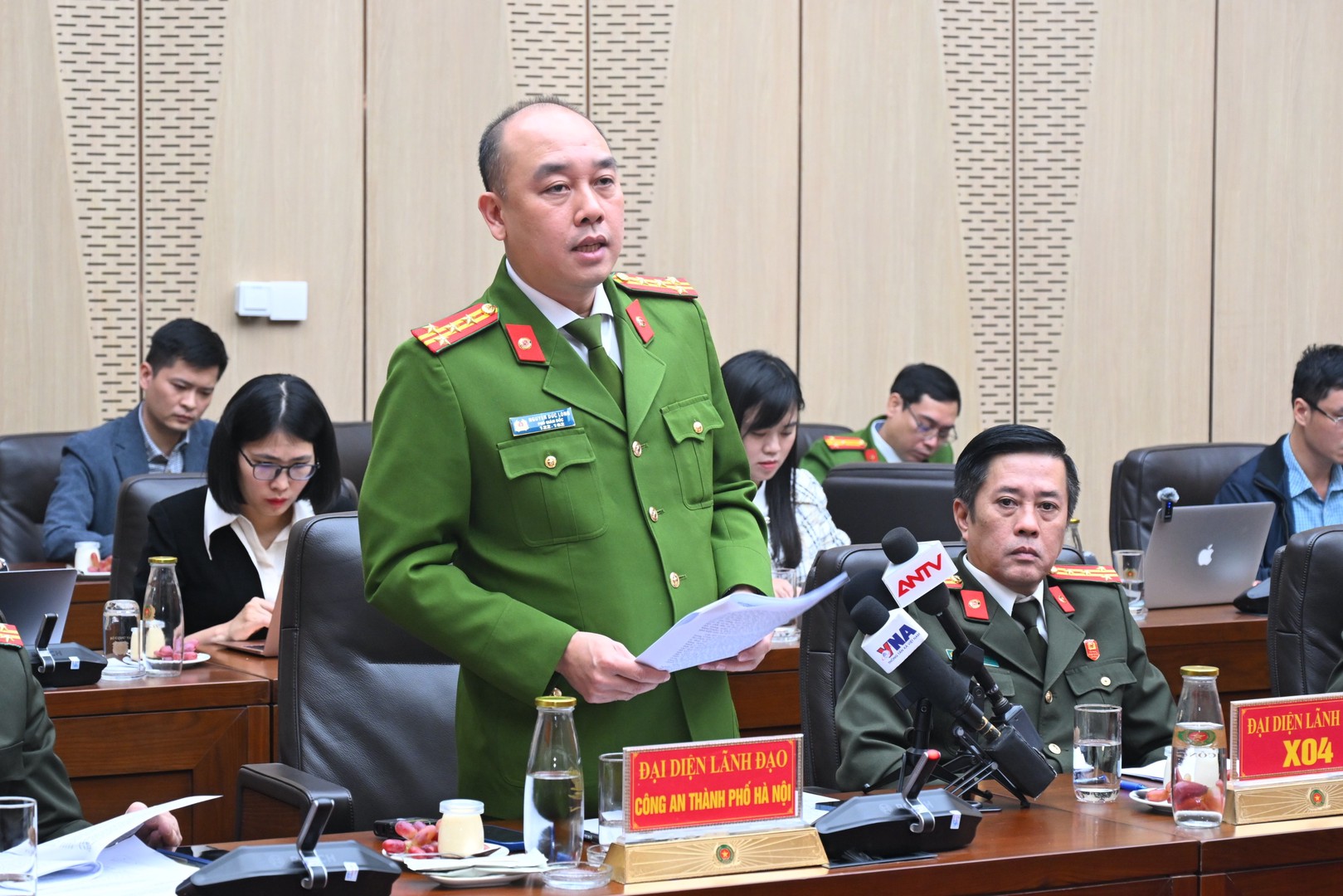 Lê Khắc Ngọ và vụ bắt giữ đường dây lừa đảo xuyên quốc gia gây chấn động - Ảnh 1. Lê Khắc Ngọ và vụ bắt giữ đường dây lừa đảo xuyên quốc gia gây chấn động - Ảnh 1.