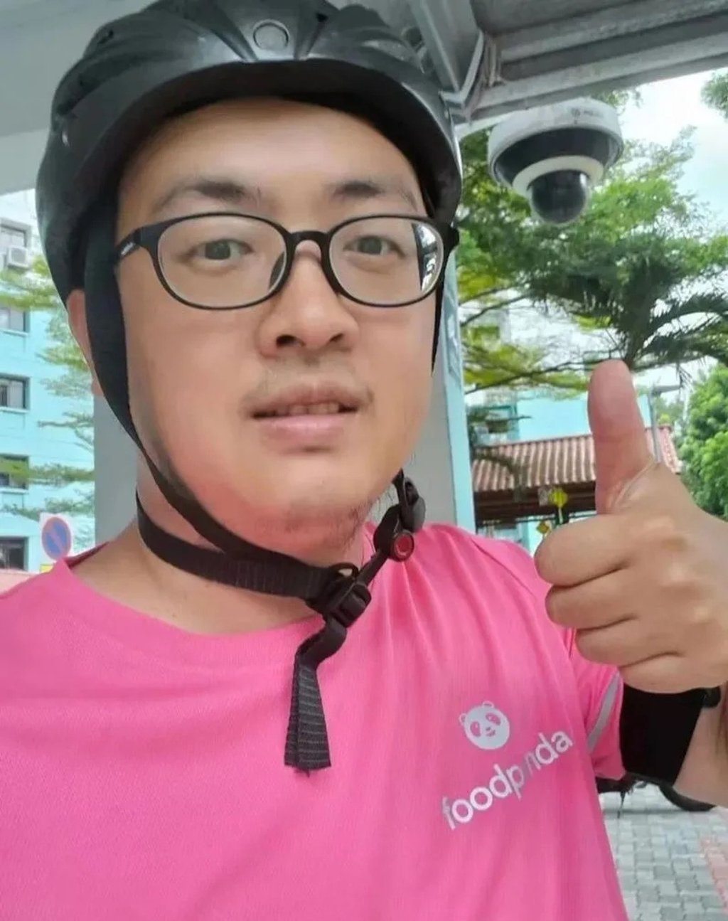 Có bằng thạc sĩ vẫn quyết chỉ làm shipper, người đàn ông tiết lộ: Mỗi tuần kiếm 12-13 triệu đồng!- Ảnh 2. Có bằng thạc sĩ vẫn quyết chỉ làm shipper, người đàn ông tiết lộ: Mỗi tuần kiếm 12-13 triệu đồng!- Ảnh 2.