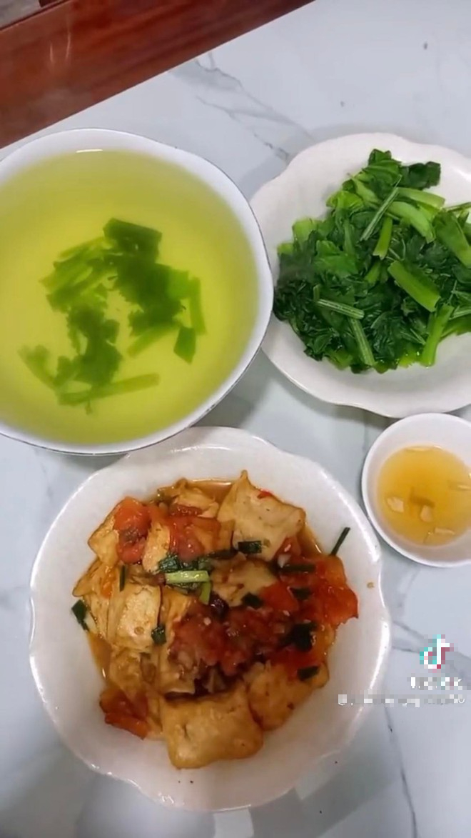 Cách chi tiêu 1 triệu cho 4 người ăn: Mẹo tiết kiệm từ người giúp việc gây sốt - Ảnh 5.