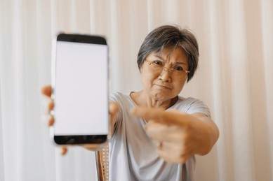 Lừa đảo ngân hàng tinh vi khiến người phụ nữ mất sạch tiền tiết kiệm , ngân hàng không hoàn tiền - Ảnh 2. Lừa đảo ngân hàng tinh vi khiến người phụ nữ mất sạch tiền tiết kiệm , ngân hàng không hoàn tiền - Ảnh 2.