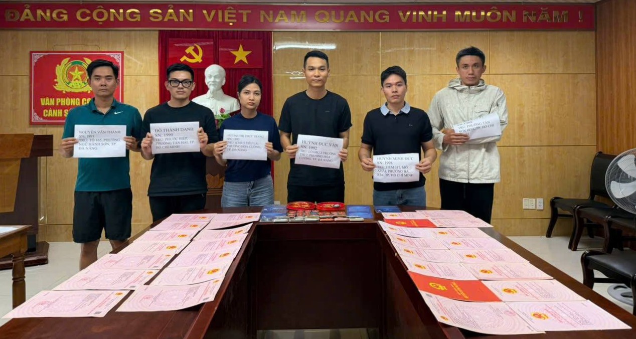 Triệt phá đường dây tiền ảo ma DRK: Khám phá vụ chiếm đoạt 2 . 000 Tỷ đồng - Ảnh 1. Triệt phá đường dây tiền ảo ma DRK: Khám phá vụ chiếm đoạt 2 . 000 Tỷ đồng - Ảnh 1.