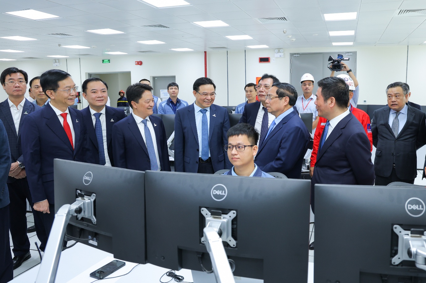 Khánh thành Nhơn Trạch 3 & Nhơn Trạch 4: Bước ngoặt trong kỷ nguyên điện khí LNG - Ảnh 2. Khánh thành Nhơn Trạch 3 & Nhơn Trạch 4: Bước ngoặt trong kỷ nguyên điện khí LNG - Ảnh 2.