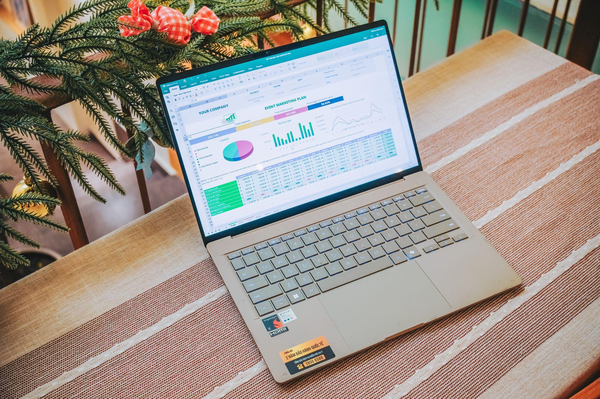 2026: Khi người dùng cần một chiếc laptop không chỉ nhanh hơn, mà còn phải thông minh hơn - Ảnh 3. 2026: Khi người dùng cần một chiếc laptop không chỉ nhanh hơn, mà còn phải thông minh hơn - Ảnh 3.