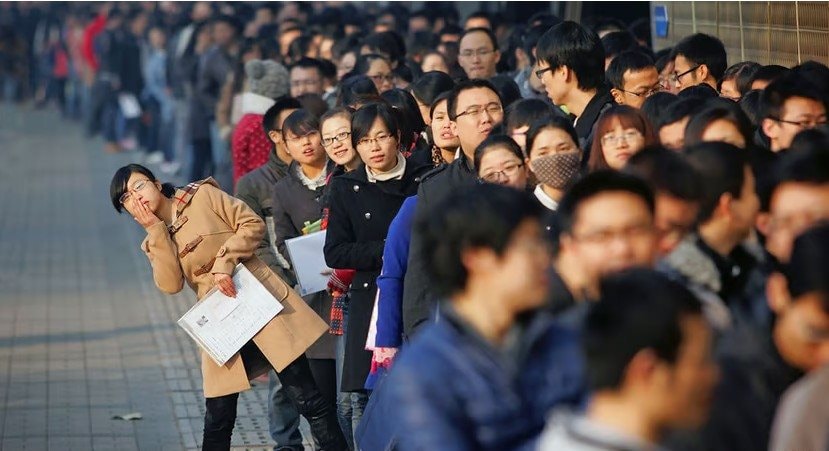 Kỷ lục 3 , 7 triệu lao động trẻ Trung Quốc thi công chức , tỷ lệ chọi 1 / 100 - Ảnh 4. Kỷ lục 3 , 7 triệu lao động trẻ Trung Quốc thi công chức , tỷ lệ chọi 1 / 100 - Ảnh 4.