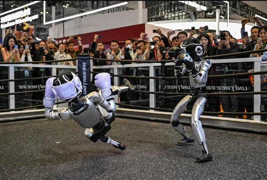 Robot hình người Trung Quốc và nguy cơ bong bóng công nghệ trong ngành kinh doanh - Ảnh 3. Robot hình người Trung Quốc và nguy cơ bong bóng công nghệ trong ngành kinh doanh - Ảnh 3.