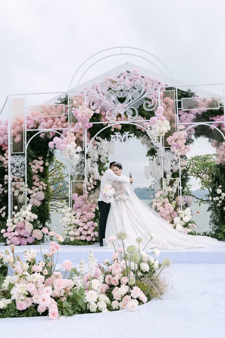 Hồ Quỳnh Hương: Nữ đại gia đất mỏ sở hữu bất động sản trải dài từ Bắc vào Nam - Ảnh 2.