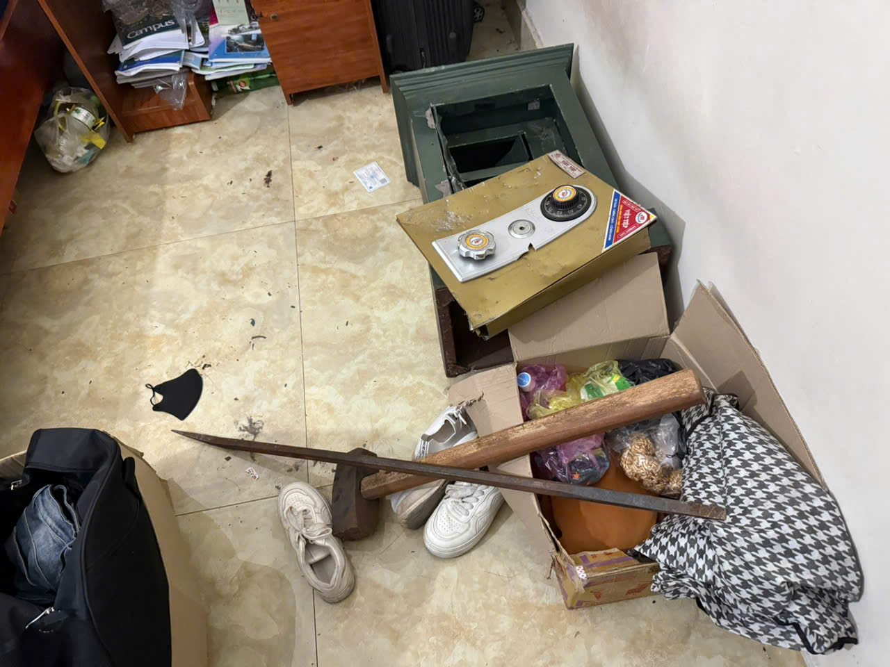 Cô gái Quảng Ninh phá két sắt theo hướng dẫn lạ và vụ bắt cóc online gây chấn động - Ảnh 2.