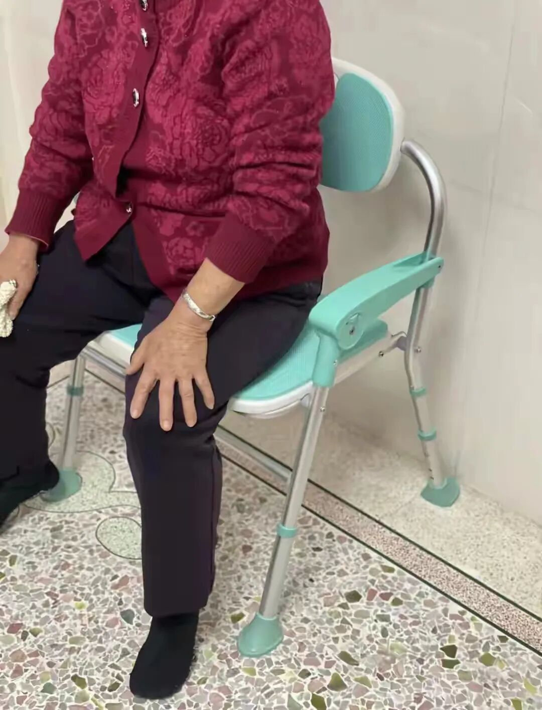 7 Đồ dùng cho người cao tuổi giúp sống tự chủ và an toàn hơn sau khi nghỉ hưu - Ảnh 11.