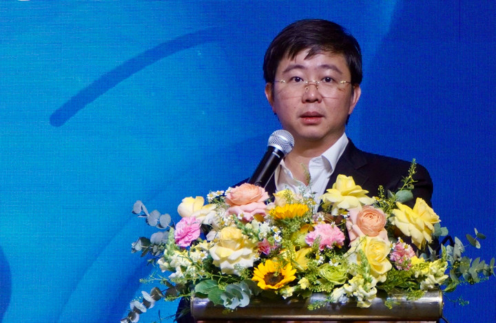 Việt Nam phát triển nhân lực bán dẫn , hướng tới 100 . 000 Kỹ sư trong ngành công nghiệp cao - Ảnh 1. Việt Nam phát triển nhân lực bán dẫn , hướng tới 100 . 000 Kỹ sư trong ngành công nghiệp cao - Ảnh 1.