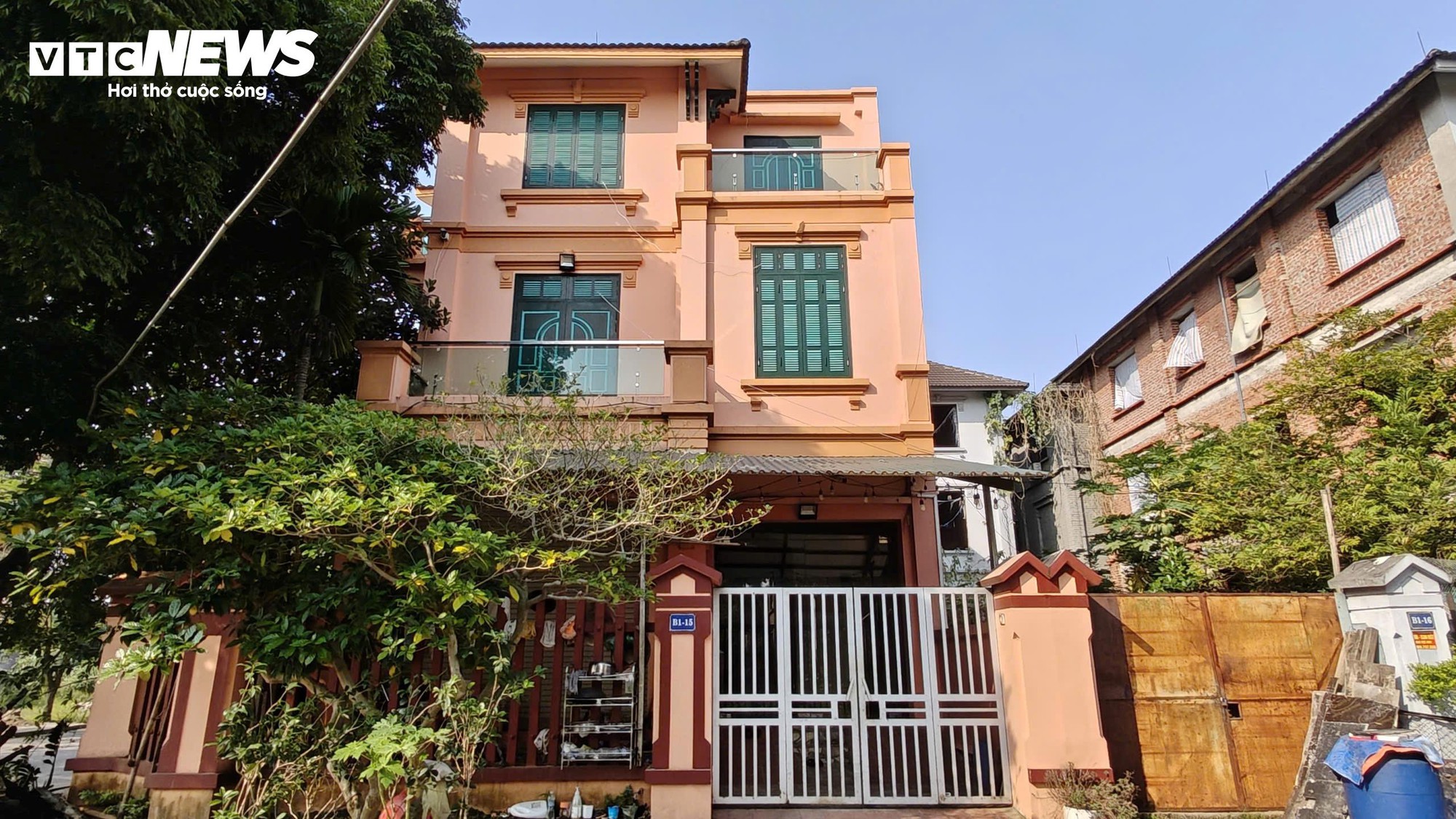 Biệt thự hoang vắng chục tỷ tại khu đô thị Nam Từ Sơn Bắc Ninh - Ảnh 7. Biệt thự hoang vắng chục tỷ tại khu đô thị Nam Từ Sơn Bắc Ninh - Ảnh 7.