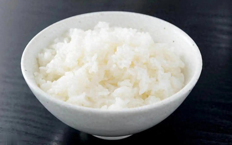 Cảnh báo bệnh tiểu đường: 4 Thói quen làm bạn mất kiểm soát đường huyết mùa lạnh - Ảnh 1.