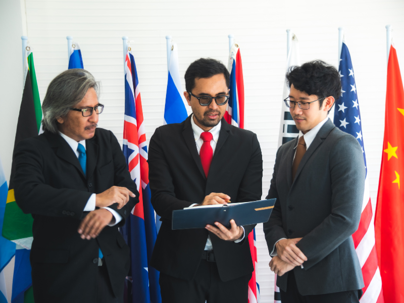 Tìm hiểu ngành Kinh tế Quốc tế tại trường ĐH hàng đầu Việt Nam có tỷ lệ việc làm cao - Ảnh 3. Tìm hiểu ngành Kinh tế Quốc tế tại trường ĐH hàng đầu Việt Nam có tỷ lệ việc làm cao - Ảnh 3.