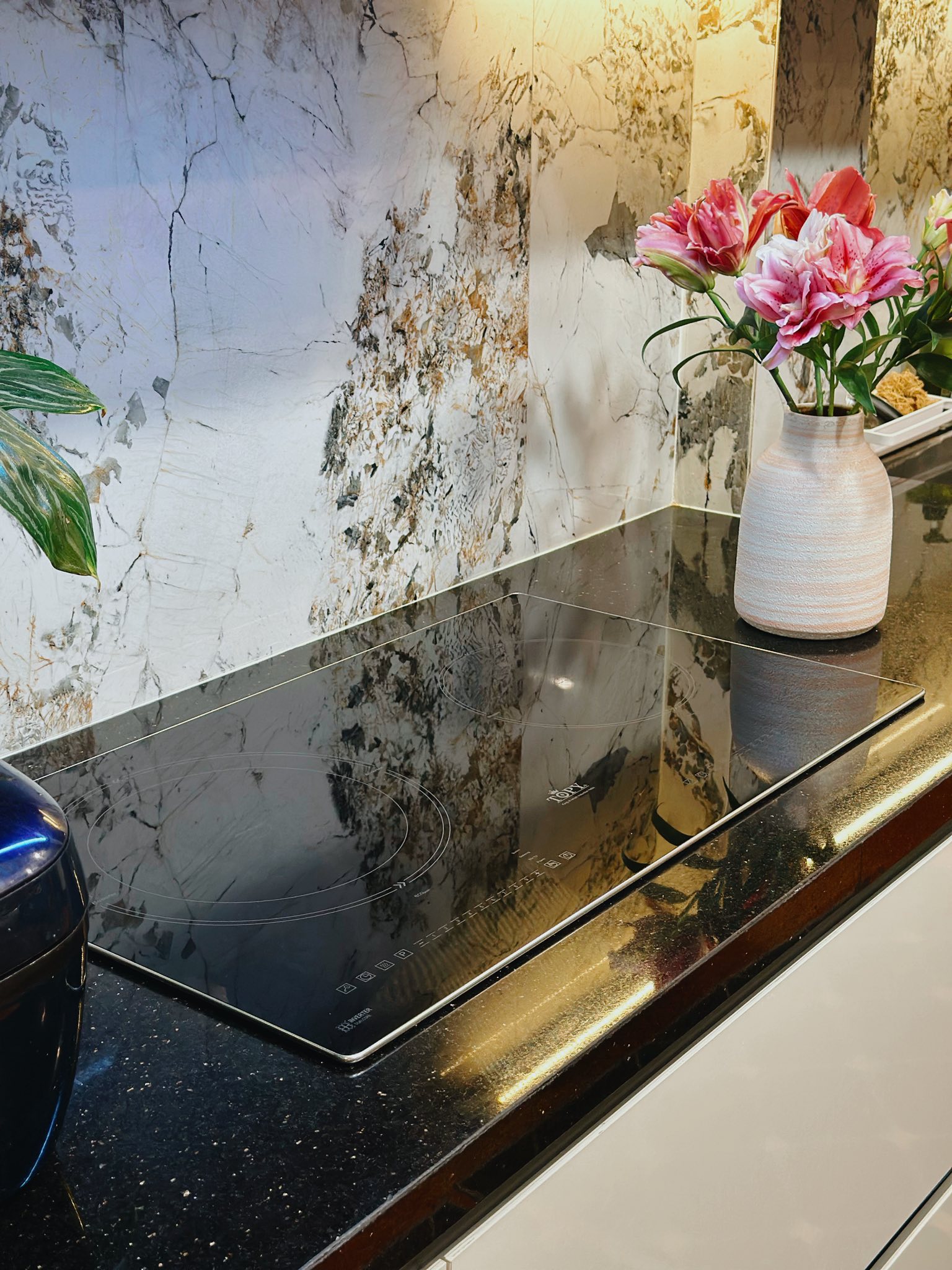 Mẹ 2 con dọn 6 tầng nhà chỉ 1 tiếng mỗi ngày: Nhờ một “chiêu” đơn giản mà tầng nào cũng sạch thơm bóng loáng- Ảnh 10.