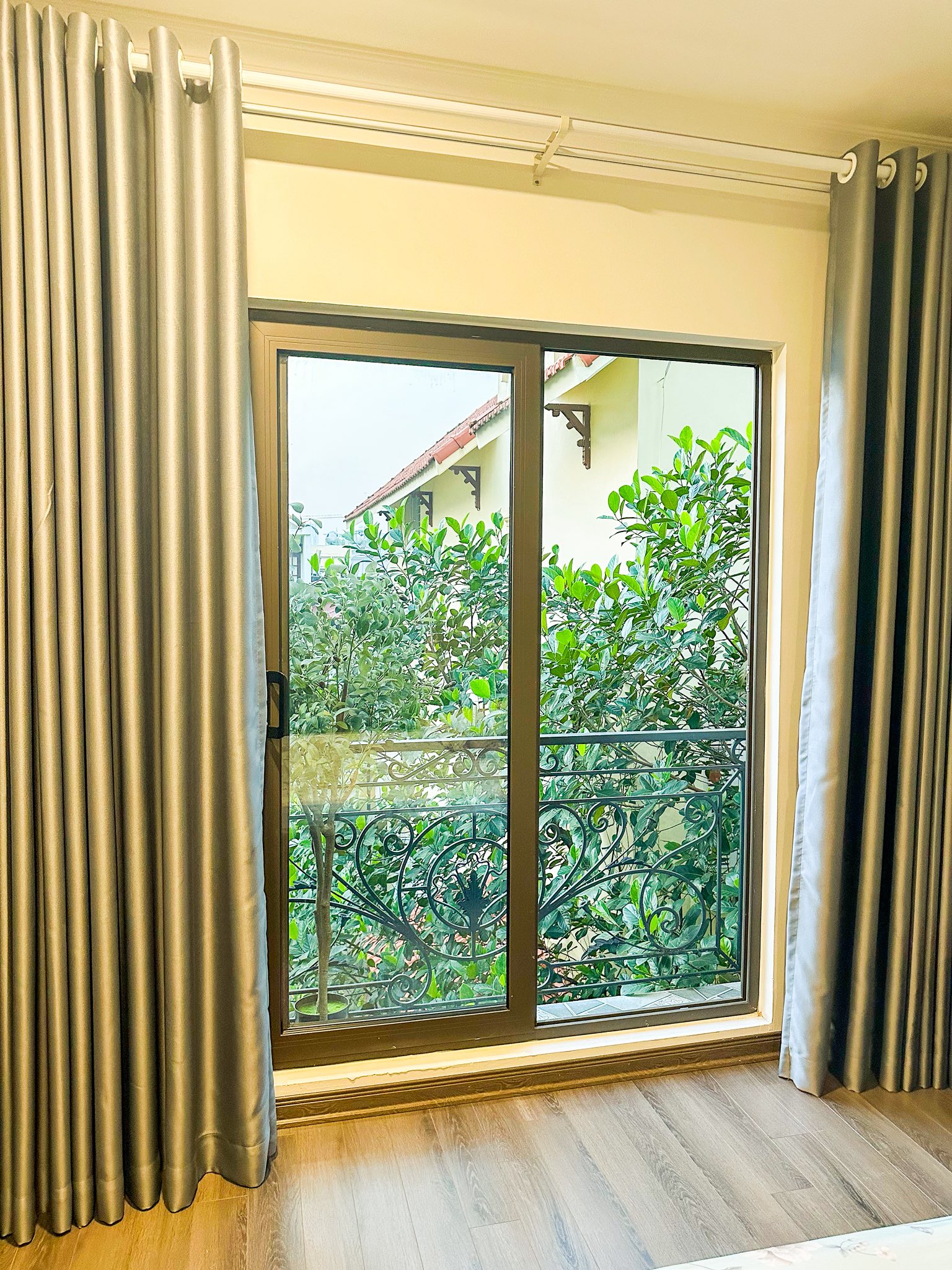 Mẹ 2 con dọn 6 tầng nhà chỉ 1 tiếng mỗi ngày: Nhờ một “chiêu” đơn giản mà tầng nào cũng sạch thơm bóng loáng- Ảnh 12.