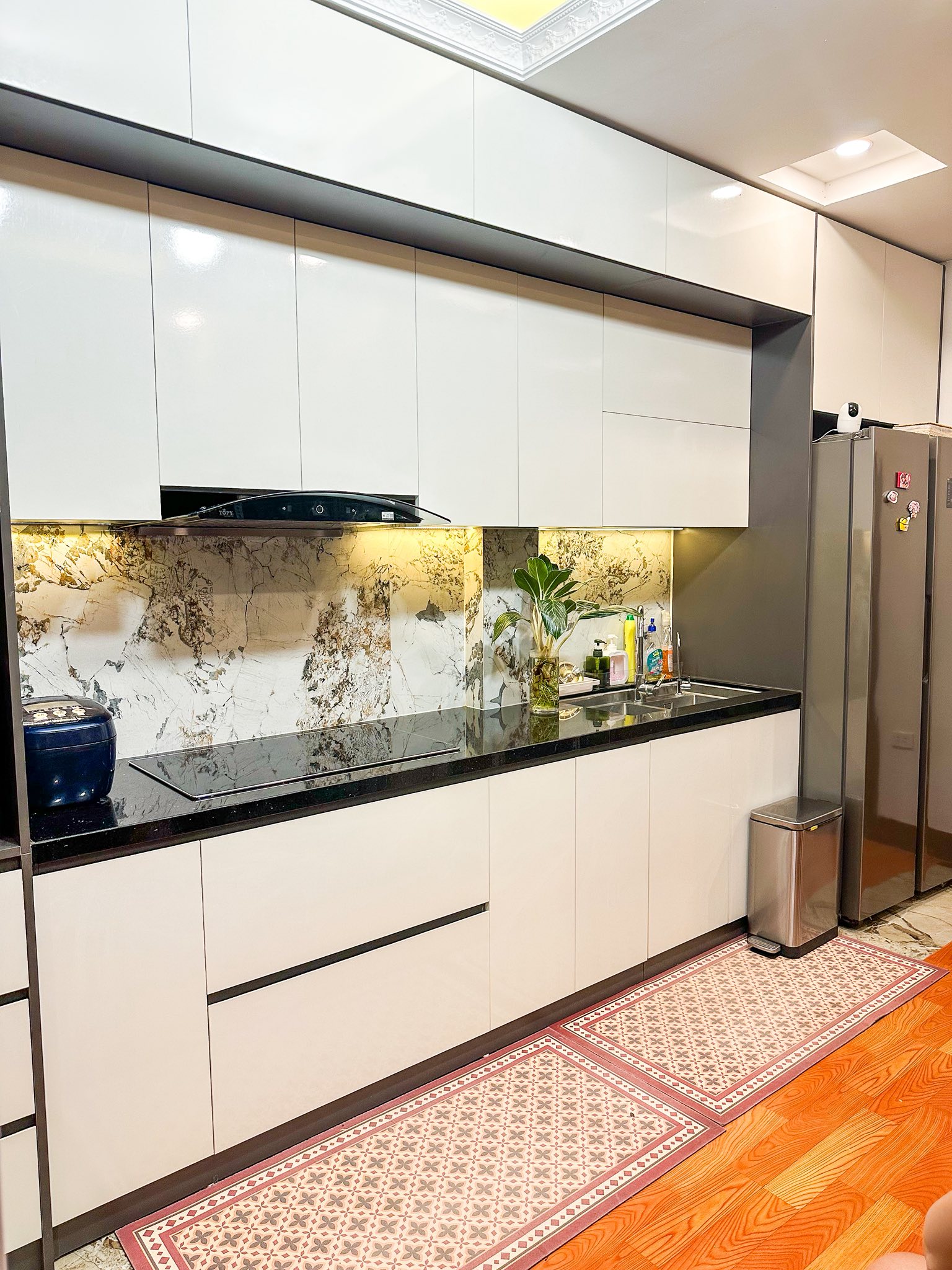 Mẹ 2 con dọn 6 tầng nhà chỉ 1 tiếng mỗi ngày: Nhờ một “chiêu” đơn giản mà tầng nào cũng sạch thơm bóng loáng- Ảnh 8.