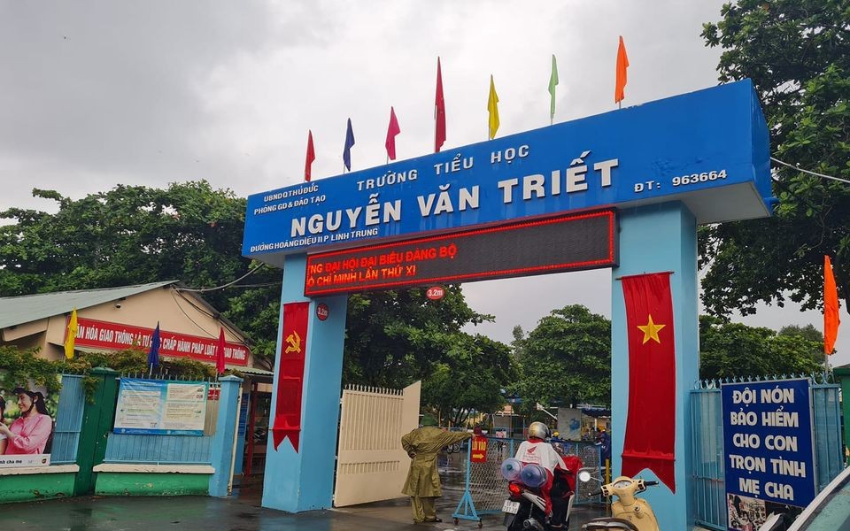 UBND TPHCM chỉ đạo nóng sau sự việc hai học sinh tử vong, trong đó 1 em đi ngoại khóa - Ảnh 2.