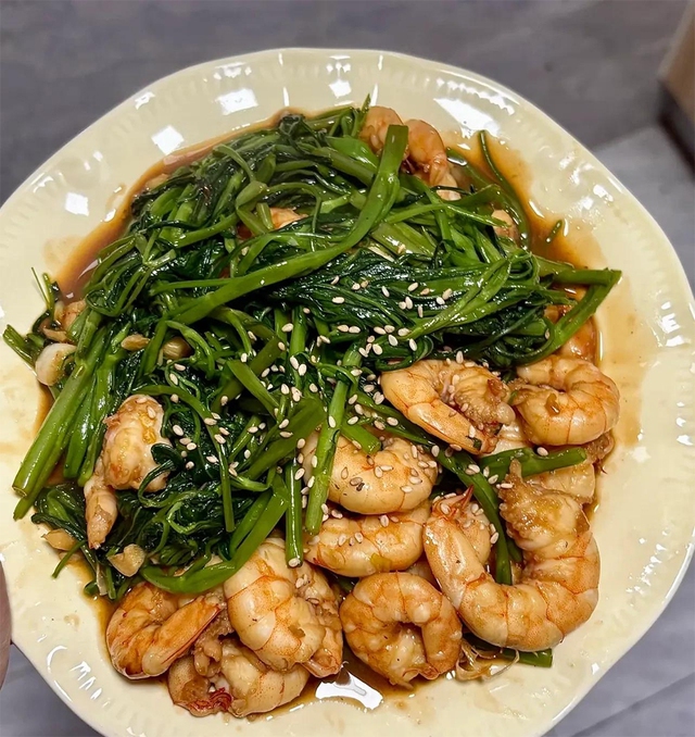 Các bác sĩ đang ăn những thực phẩm này để bảo vệ mạch máu: 2 ngày ăn 1 lần bạn sẽ giảm mỡ máu, khỏe toàn thân- Ảnh 4.