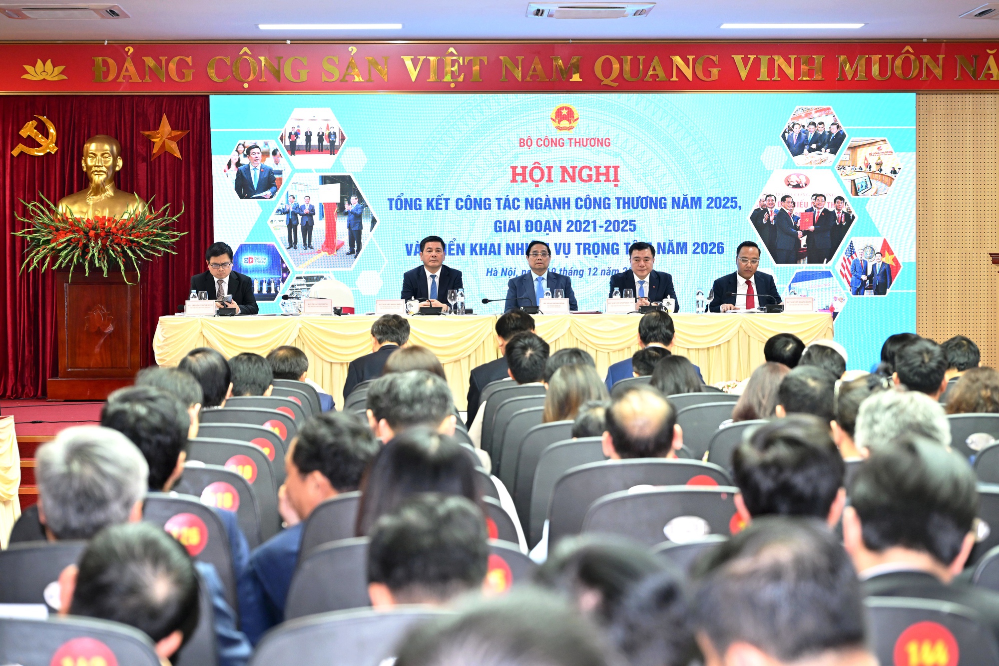 Bất ngờ về số tiền người Việt dành mua sắm online mỗi năm - Ảnh 1.