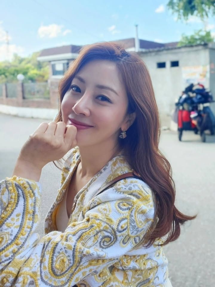 Đến tuổi trung niên , sống tối giản giúp tiết kiệm và hạnh phúc hơn mỗi ngày - Ảnh 2. Đến tuổi trung niên , sống tối giản giúp tiết kiệm và hạnh phúc hơn mỗi ngày - Ảnh 2.