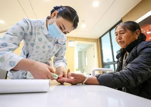 Lợi ích của sữa chua: Bí quyết sức khỏe tuyệt vời từ người phụ nữ 61 tuổi - Ảnh 2. Lợi ích của sữa chua: Bí quyết sức khỏe tuyệt vời từ người phụ nữ 61 tuổi - Ảnh 2.