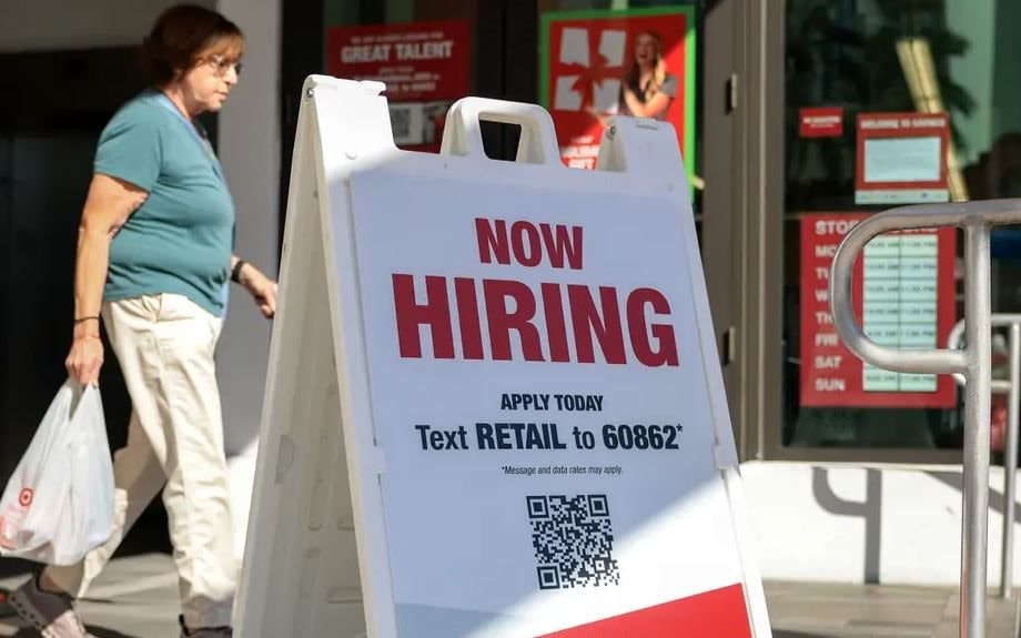 Khủng hoảng việc làm công nghệ: Hơn 150 . 000 Quyết định sa thải trong 1 tháng - Ảnh 1. Khủng hoảng việc làm công nghệ: Hơn 150 . 000 Quyết định sa thải trong 1 tháng - Ảnh 1.