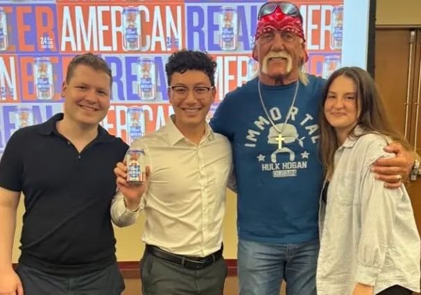 Chàng trai 22 tuổi với 25 triệu USD và lối sống cày cuốc cực độ - Ảnh 2.