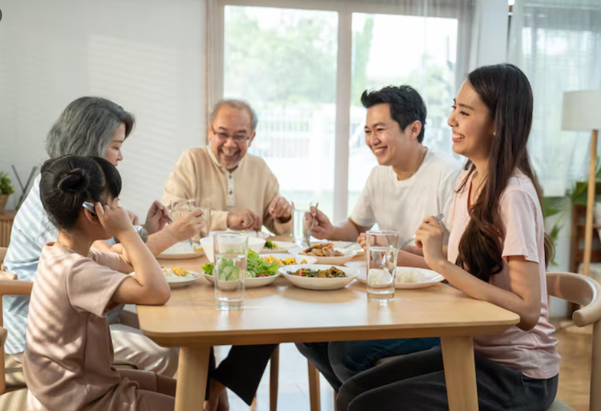 Mẹo sống tiết kiệm giúp bà Mười giữ tiền về hưu an toàn và thỏai mái mỗi tháng - Ảnh 2. Mẹo sống tiết kiệm giúp bà Mười giữ tiền về hưu an toàn và thỏai mái mỗi tháng - Ảnh 2.