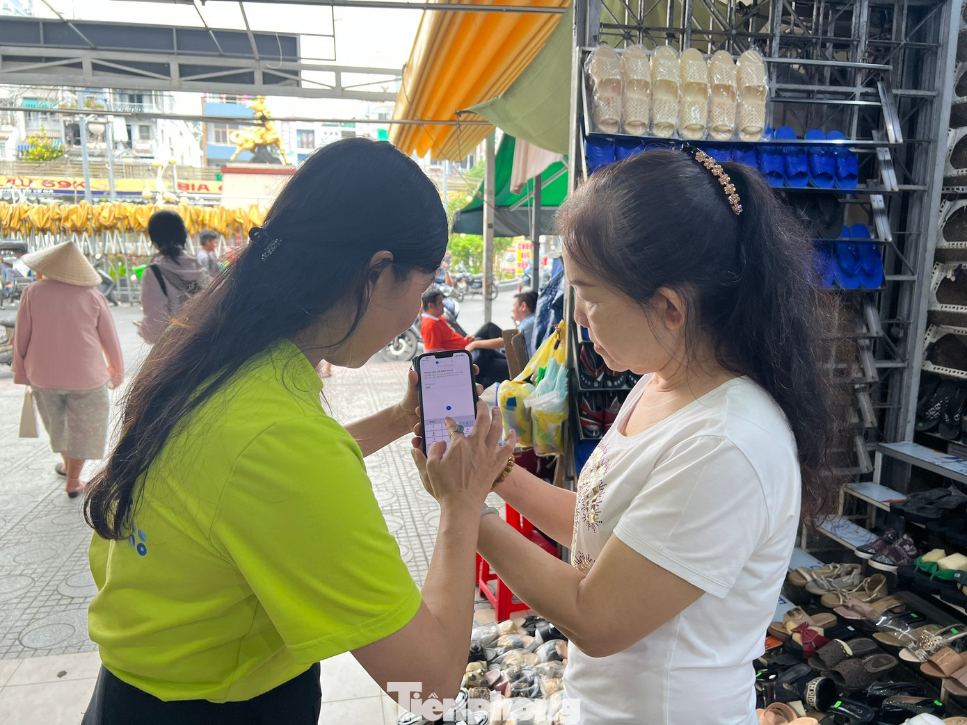 - Ảnh 2. - Ảnh 2.