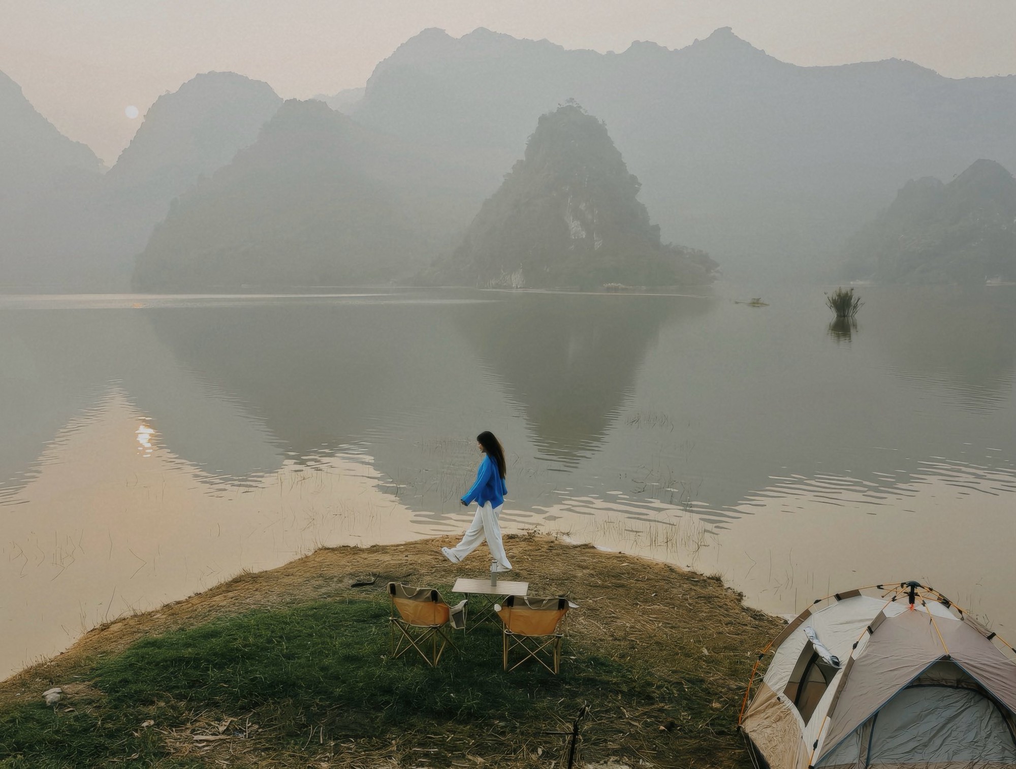 Khám phá hồ Tuy Lai: Thiên đường yên bình gần Hà Nội - Ảnh 1. Khám phá hồ Tuy Lai: Thiên đường yên bình gần Hà Nội - Ảnh 1.