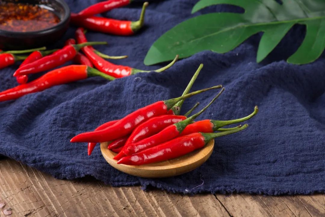 Người có lá lách và dạ dày suy yếu thường lộ ngay ra trên mặt: Thay đổi 4 thói quen giúp phục hồi một nửa- Ảnh 3. Người có lá lách và dạ dày suy yếu thường lộ ngay ra trên mặt: Thay đổi 4 thói quen giúp phục hồi một nửa- Ảnh 3.