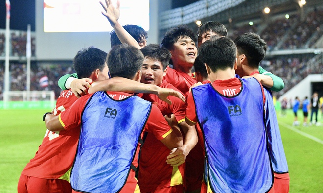 Tuyển thủ U22 Việt Nam gây sốt vì 