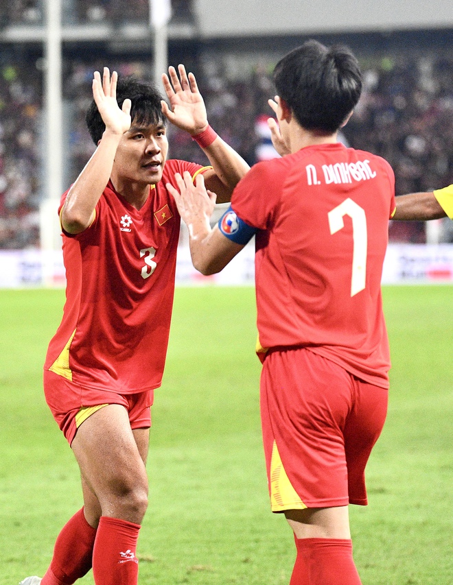 Tuyển thủ U22 Việt Nam gây sốt vì 