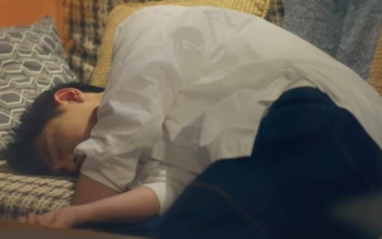 Dấu hiệu suy thận trong giấc ngủ bạn không nên bỏ qua - Ảnh 1.