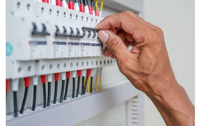 Cách tiết kiệm điện từ thiết bị tắt nhưng vẫn tiêu thụ điện trong gia đình bạn - Ảnh 4.