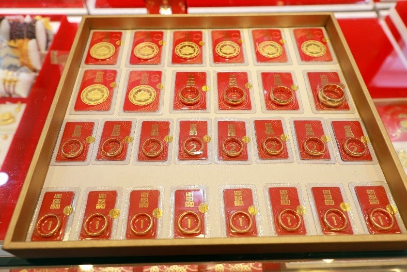 Giá vàng 24 / 12 tăng cao kỷ lục: Tình hình và Nguyên nhân chính - Ảnh 3. Giá vàng 24 / 12 tăng cao kỷ lục: Tình hình và Nguyên nhân chính - Ảnh 3.