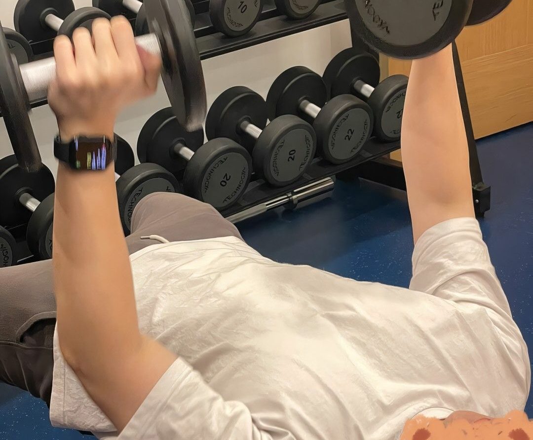 Nam nhân viên IT đột ngột ngừng tim khi đang làm chuyện ấy, người vợ khóc: "Anh ấy vốn khỏe mạnh, vừa tập gym về" - Ảnh 2.