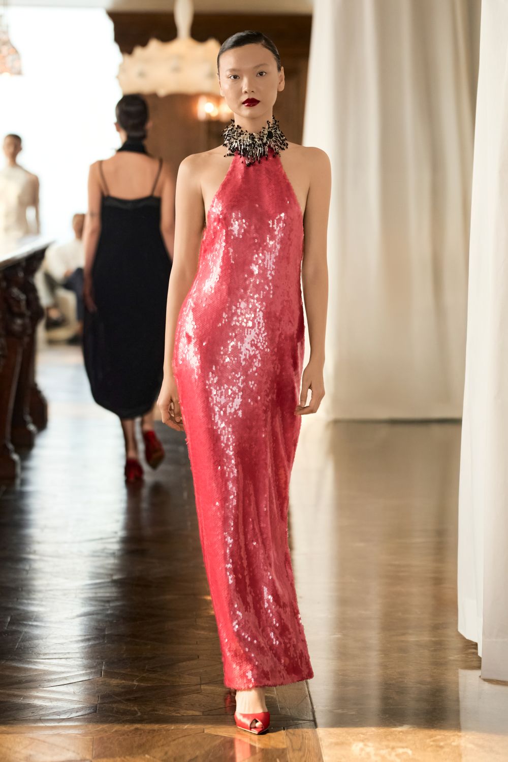 Vẻ đẹp nguyên bản của áo dài: Hành trình của Maison Denude qua thời trang - Ảnh 5. Vẻ đẹp nguyên bản của áo dài: Hành trình của Maison Denude qua thời trang - Ảnh 5.