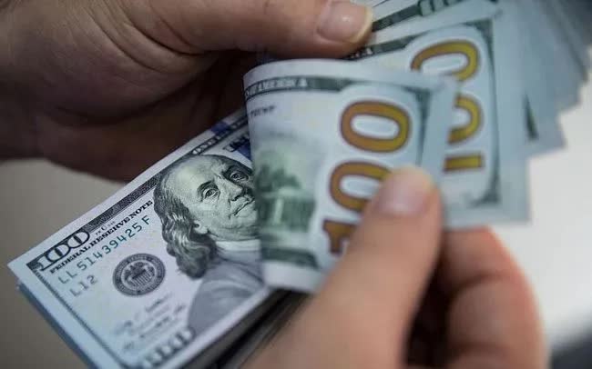 Đồng USD hướng tới năm giảm mạnh nhất trong hơn 20 thập niên - Ảnh 1.