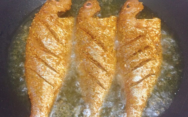 Người đàn ông đột ngột qua đời vì đột quỵ: BS cảnh báo 3 loại gia vị nhiều người thích nấu ăn là thủ phạm gây tắc nghẽn mạch máu- Ảnh 2.