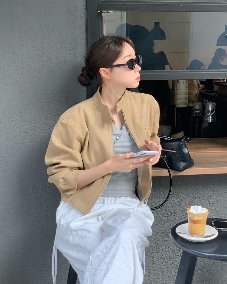 - Ảnh 1. - Ảnh 1.