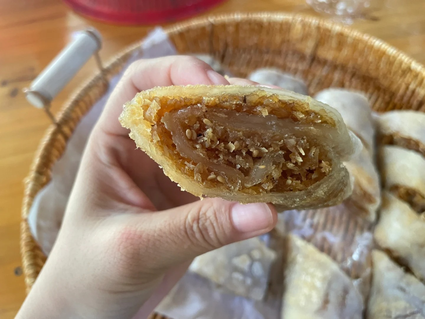 Bánh ruột heo Vạn Ninh - đỉnh cao Ẩm thực mộc mạc không thể bỏ qua - Ảnh 6.